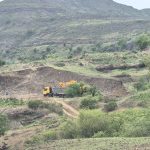 तरडेच्या डोंगरांची खुलेआम लूट? कथित बेकायदा मुरूम उत्खननामुळे पर्यावरण धोक्यात; प्रशासनाच्या कारवाईची मागणी